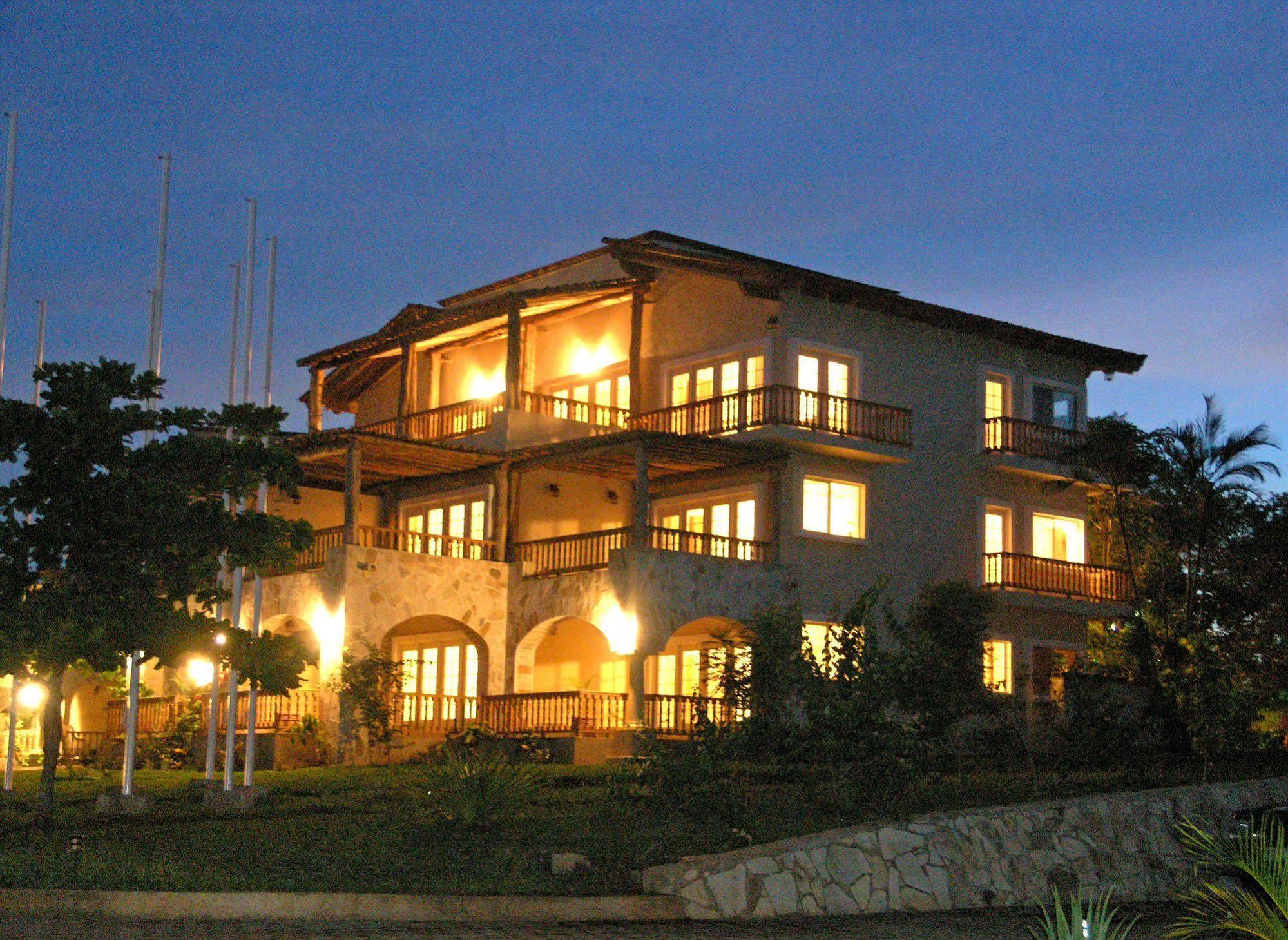 Marina Puesta Del Sol Hotel Aposentillo Luaran gambar