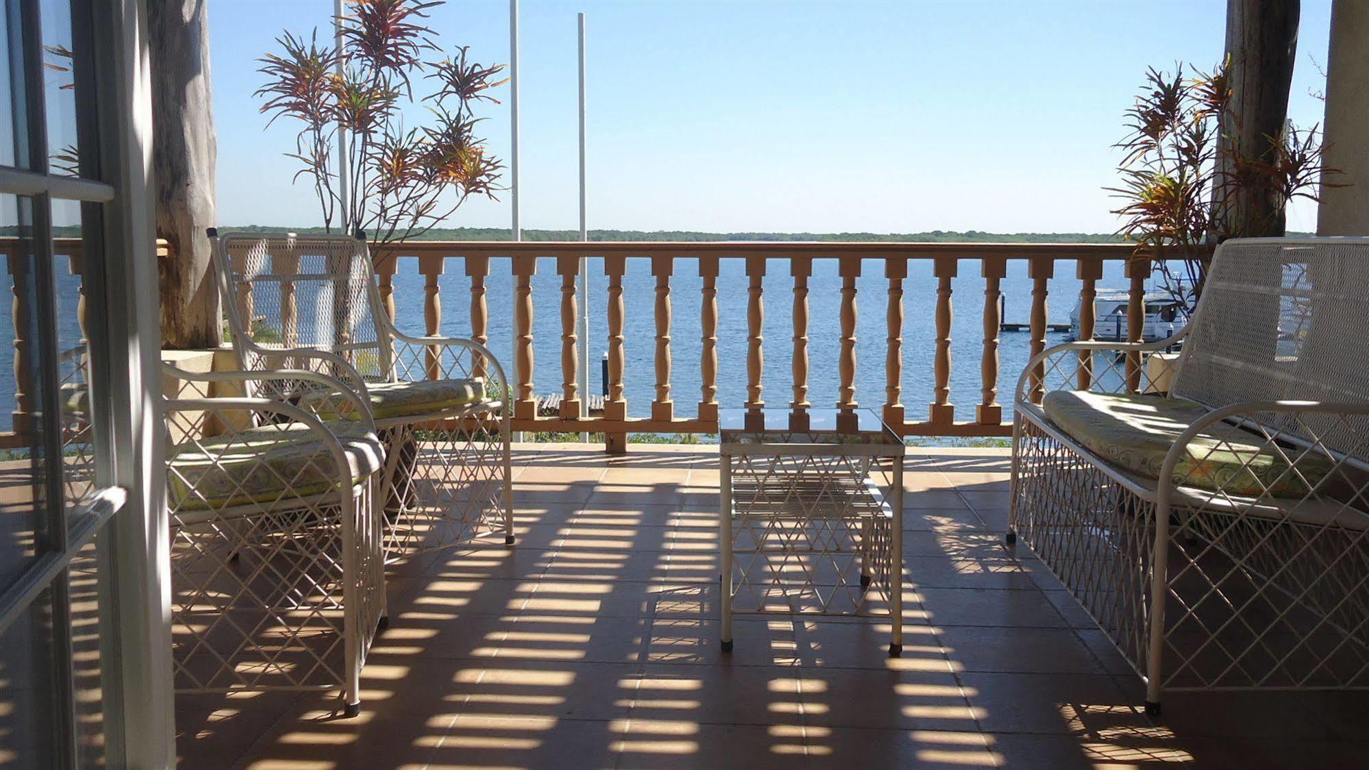 Marina Puesta Del Sol Hotel Aposentillo Luaran gambar