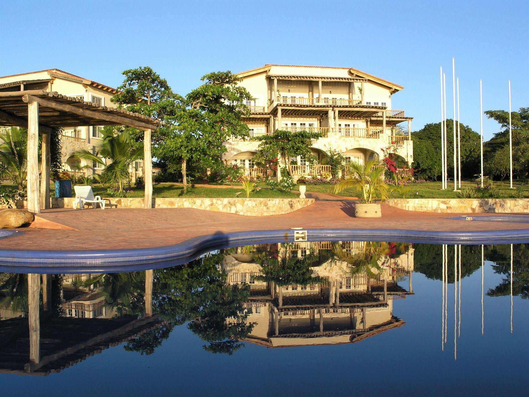 Marina Puesta Del Sol Hotel Aposentillo Luaran gambar